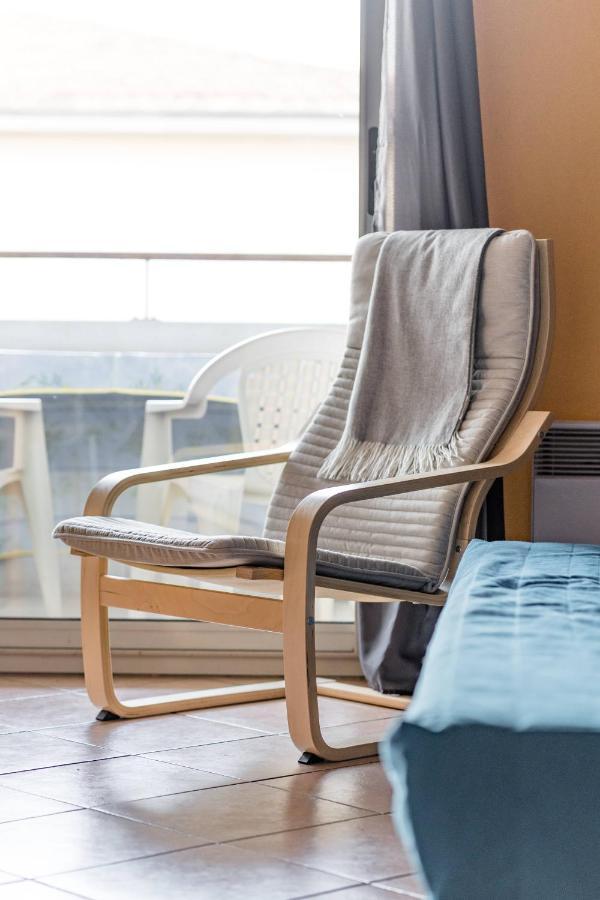 La Petit Maisonette De Manu Кан Екстериор снимка