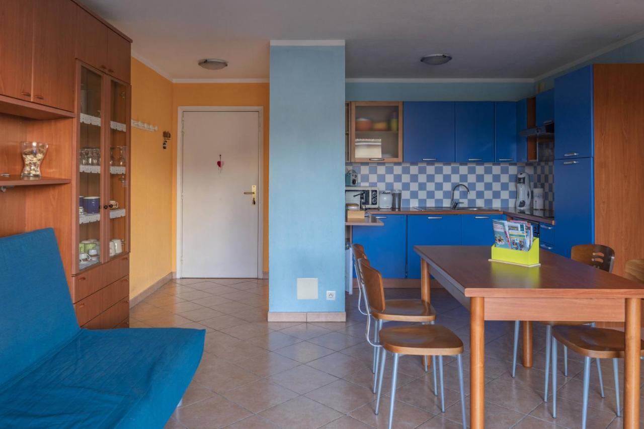 La Petit Maisonette De Manu Кан Екстериор снимка